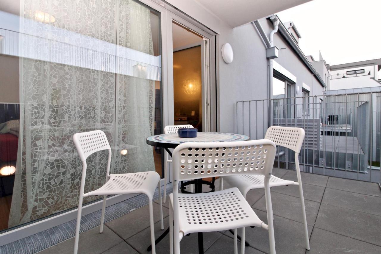 Balcony/Pool/Free Parking Garage Studio Bécs Kültér fotó