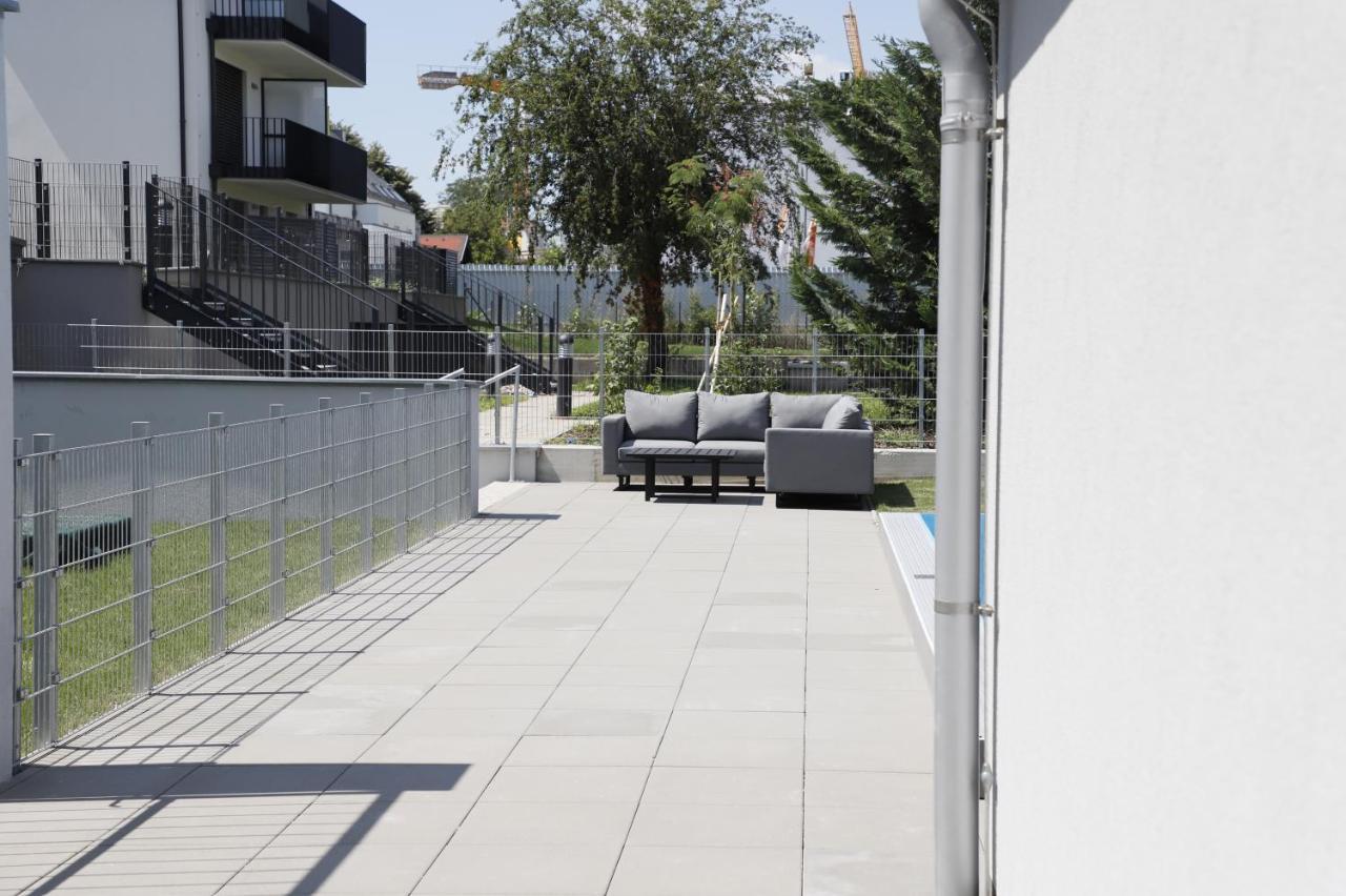 Balcony/Pool/Free Parking Garage Studio Bécs Kültér fotó