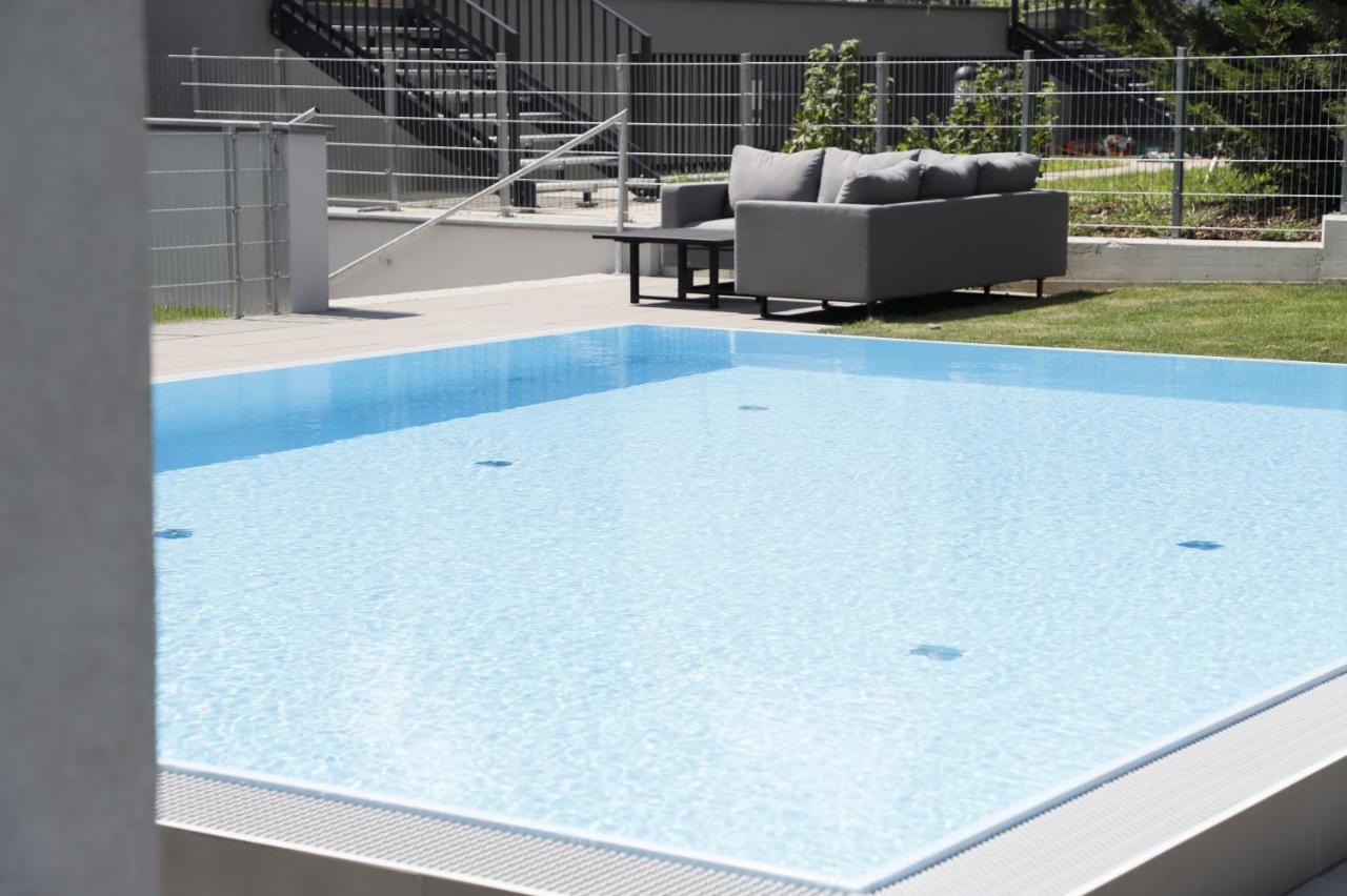 Balcony/Pool/Free Parking Garage Studio Bécs Kültér fotó